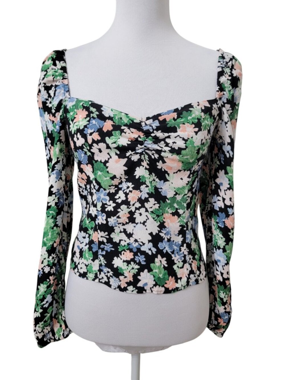 H&M Size XS Black Floral Blouse, Sweetheart Neckline, Long Sleeves